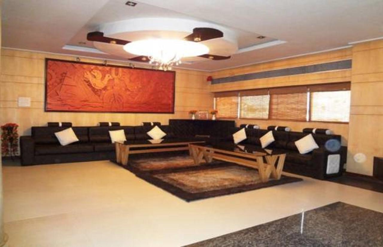 Hotel Vinayak Palace Bilaspur  Exterior photo